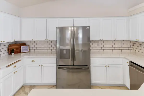 Kitchen cabinet refinishing, Florence, OR | Painted Peak Paint Co.